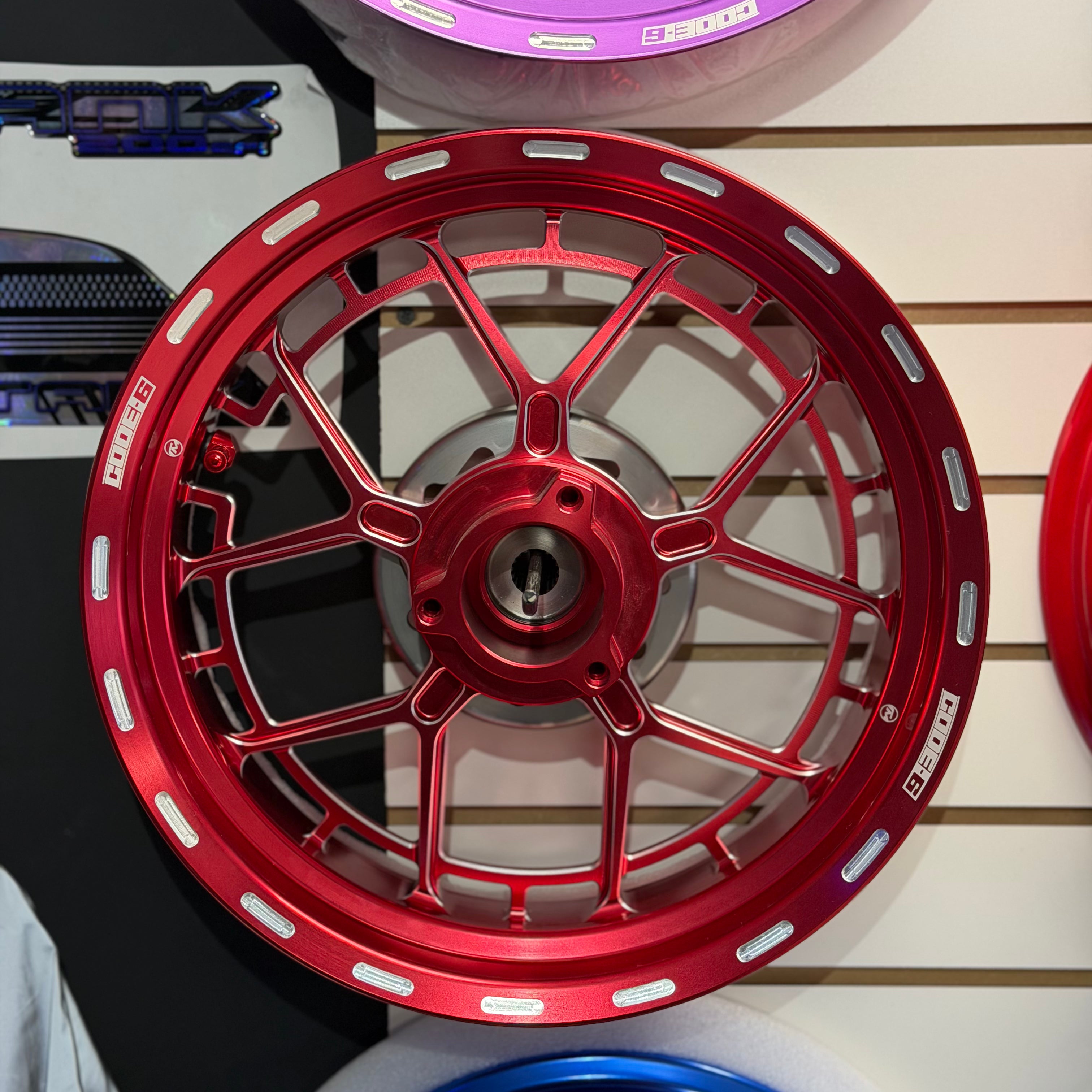 Aros CODE 6 13" Rojo